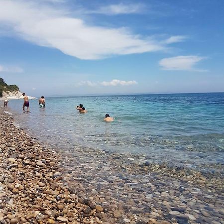 Fotini Apartments Paralia Agias Foteinis Luaran gambar